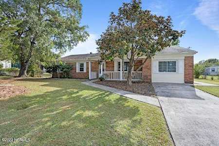 18 Walnut Drive Jacksonville, NC 28546
