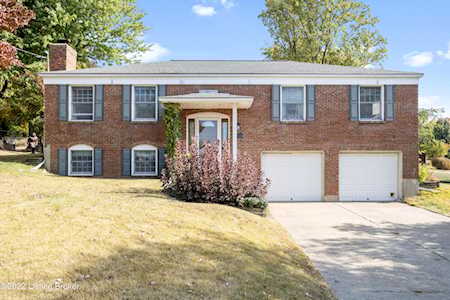 1103 Meadowridge Trail Goshen, KY 40026