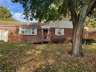 6108 Tradewinds Ct Virginia Beach, VA 23464