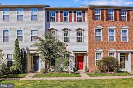25480 Freda Ln Chantilly, VA 20152