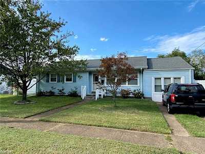1424 Sunset Dr Norfolk, VA 23503