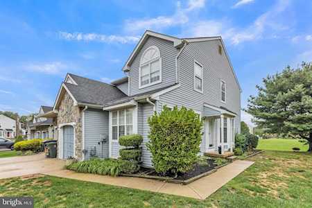 100 Kerry Lynn Ct Williamstown, NJ 08094