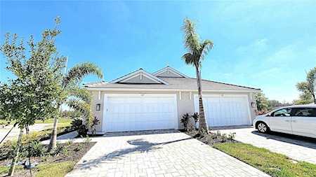 127 Okeeffe CIRCLE Bradenton, FL 34212