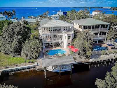 3511 W Shell Point Rd Ruskin, FL 33570