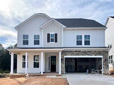 207 Tetcott St Mooresville, NC 28115