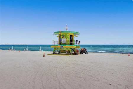 5700 Collins Ave #4M Miami Beach, FL 33140