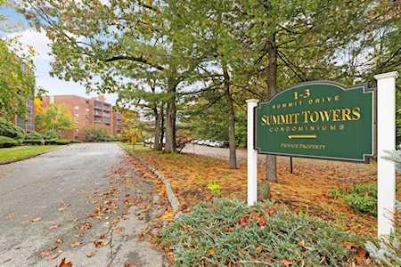1 Summit Drive #17 Reading, MA 01867
