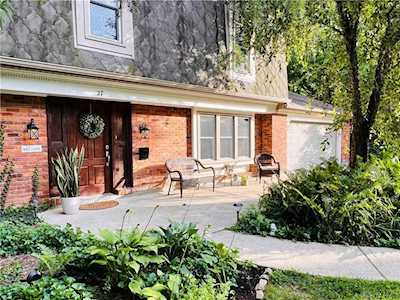27 Cameron Circle Centerville, OH 45459