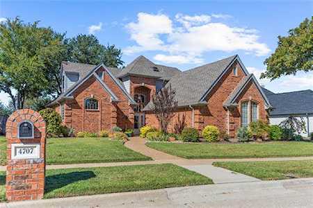 4707 N Meadow Ridge Circle Mckinney, TX 75072