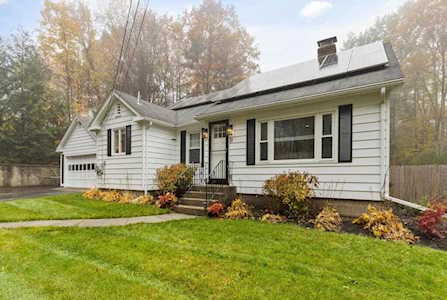 31 Miles Ave Holden, MA 01522