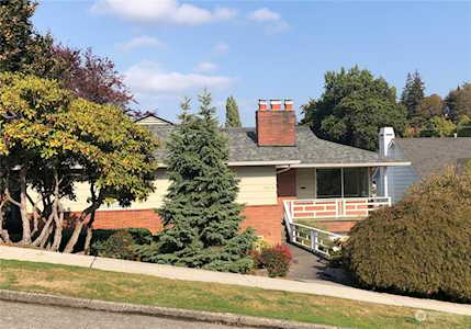4814 NE 43rd St Seattle, WA 98105