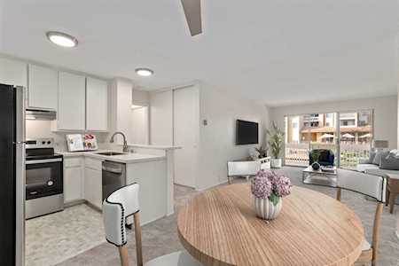 1855 Diamond St #204 San Diego, CA 92109