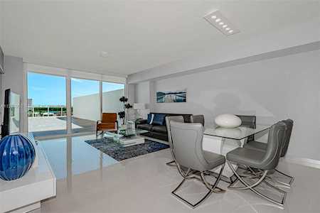 400 Sunny Isles Blvd #607 Sunny Isles Beach, FL 33160
