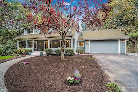 16253 Agate Point Rd NE Bainbridge Island, WA 98110