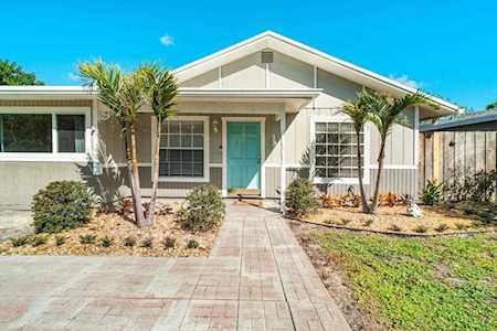 4863 Lincoln Road Delray Beach, FL 33445