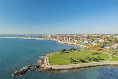 295 Lynn Shore Dr #407 Lynn, MA 01902