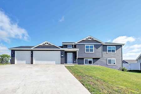 309 Ashtin Way Hortonville, WI 54944
