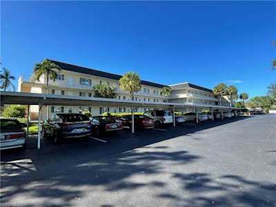 5515 Rattlesnake Hammock Rd #104 Naples, FL 34113
