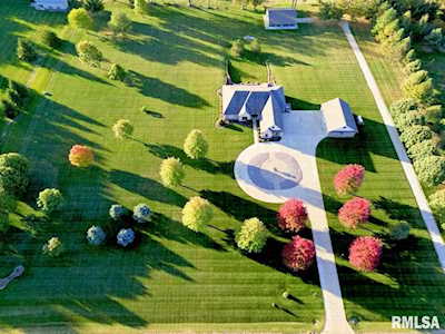 8612 W Willows Edge Ct Edwards, IL 61528