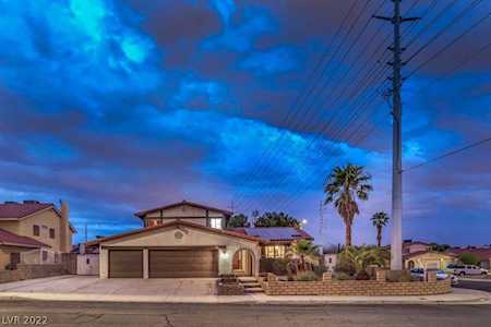 8500 Hearst Ct Las Vegas, NV 89117