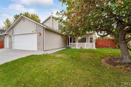 1357 E Doberman Meridian, ID 83642