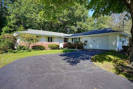 14 Karen Rd Framingham, MA 01701