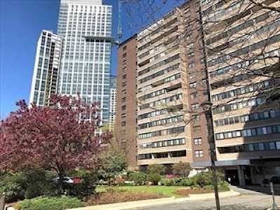 2 Hawthorne Place #7P Boston, MA 02114