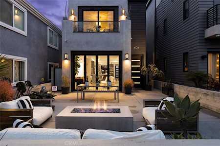 404 10th St Huntington Beach, CA 92648