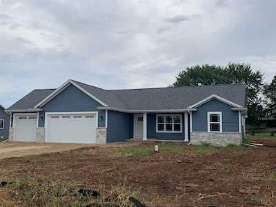 4226 Hayfield Dr Omro, Town of Omro, WI 54963