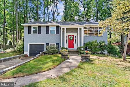 5 Lloyd Ave Cherry Hill, NJ 08002