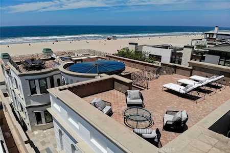2806 The Strand Hermosa Beach, CA 90254