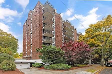 19 Winchester #312 Brookline, MA 02446