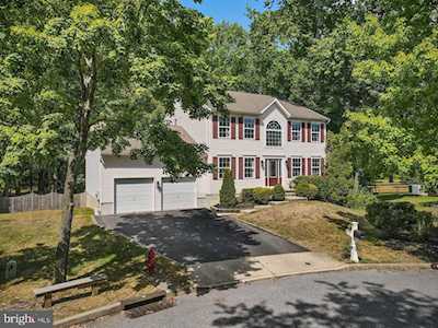 9 Mill Run Ct Medford, NJ 08055