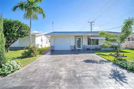 4704 NW 41st Ave Tamarac, FL 33319
