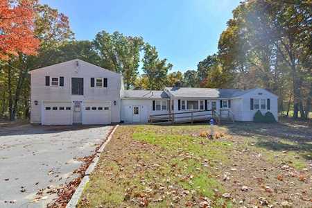 324 W Hartford Avenue Uxbridge, MA 01569