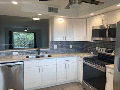 3202 Portofino Pt #D4 Coconut Creek, FL 33066