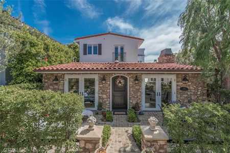109 Via Mentone Newport Beach, CA 92663