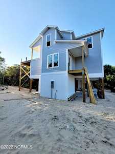 201 W Landing Drive Emerald Isle, NC 28594