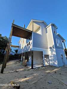 201 W Landing Drive Emerald Isle, NC 28594