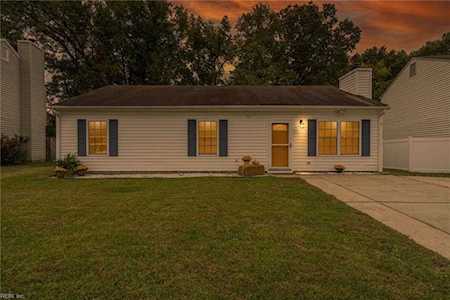 669 Trails Ln Newport News, VA 23608