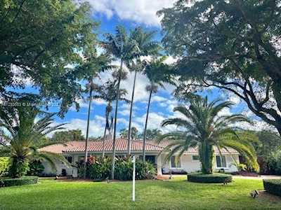 13453 SW 58th Ave Pinecrest, FL 33156