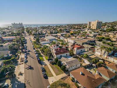 1068-1070 Chalcedony San Diego, CA 92109