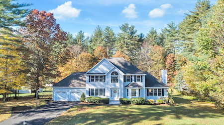 43 Springfield Circle Merrimack, NH 03054