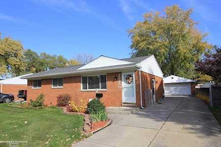 33250 Vista Way Fraser, MI 48026