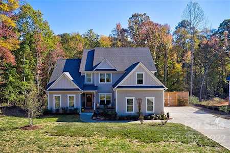 654 Sandbar Point Lake Wylie, SC 29710