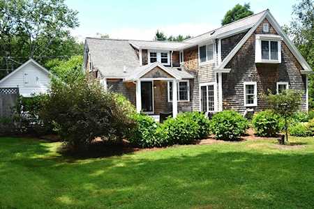 189 Mill Rd North Hampton, NH 03862