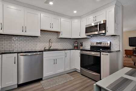 175 Willard St #8 Lowell, MA 01850