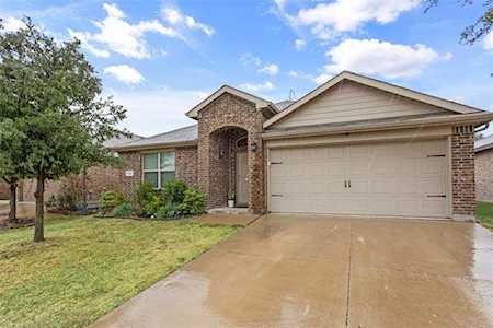 116 Tall Meadow Street Azle, TX 76020