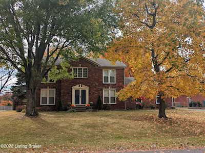 3704 Locust Circle West Cir Prospect, KY 40059