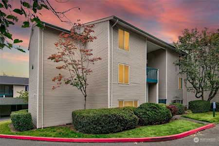 17431 Ambaum Blvd S #D3 Burien, WA 98148